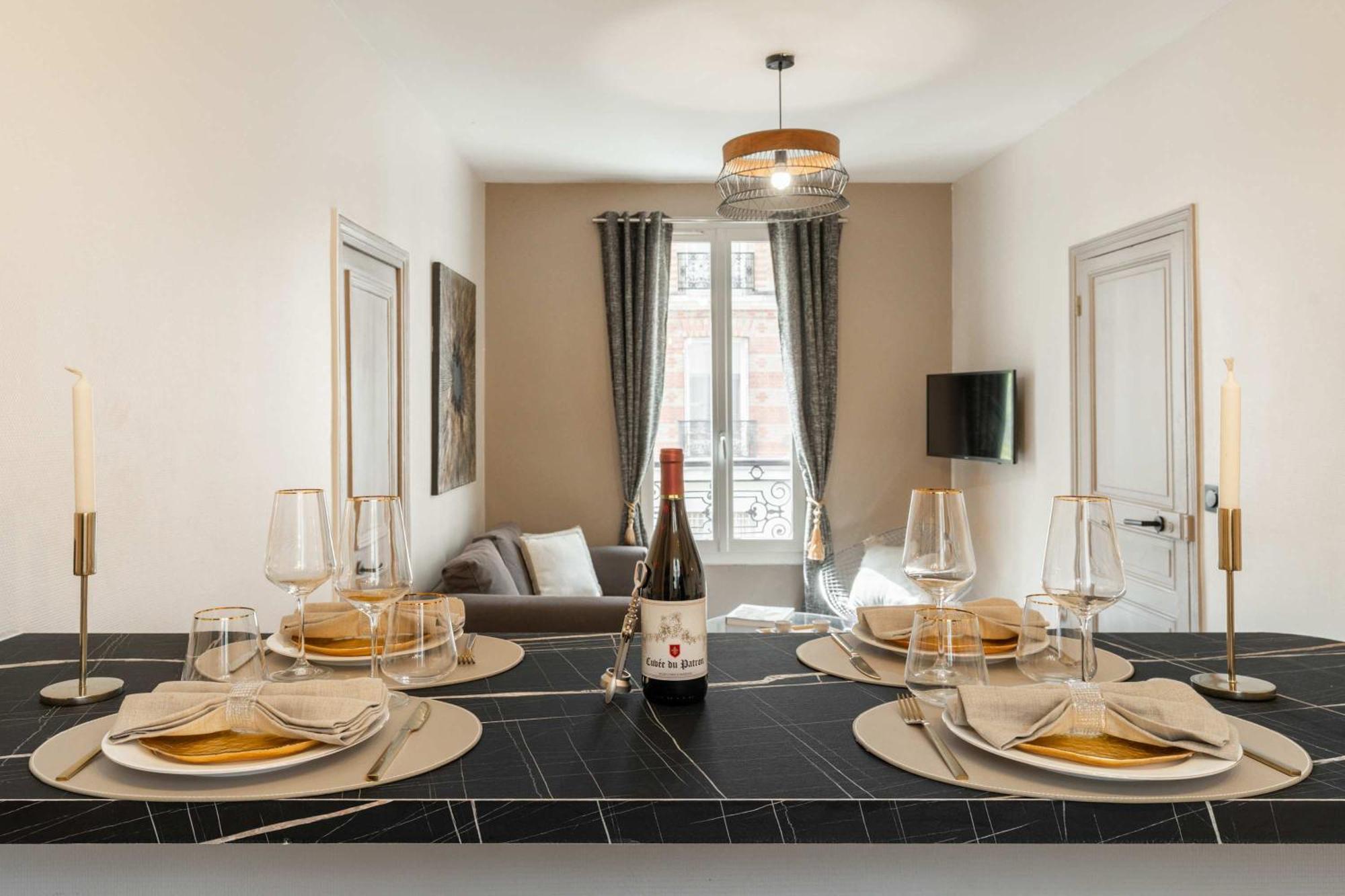Family Apartment In Parijs Buitenkant foto