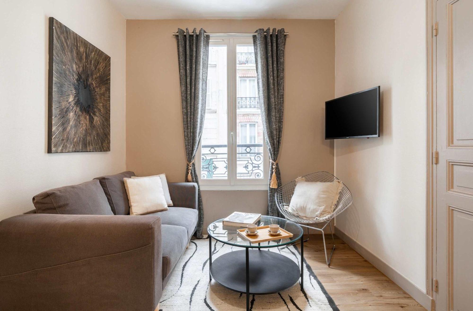 Family Apartment In Parijs Buitenkant foto
